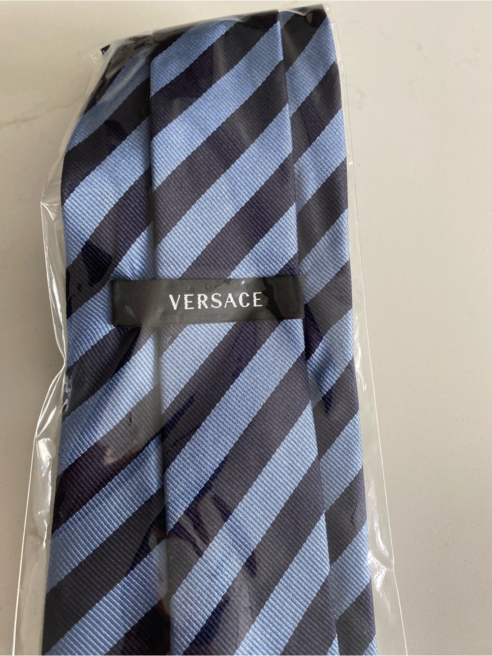 VERSACE tie - Picture 3 of 5